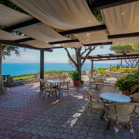 Отель Sciaron Капо-Ватикано